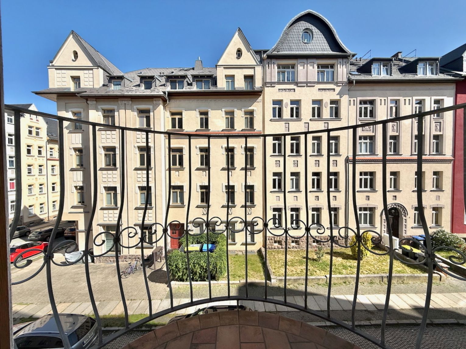 1-Zimmer • Chemnitz • Uni-Nähe • Einbauküche • Balkon • Studenten-Wohnung • Lutherviertel