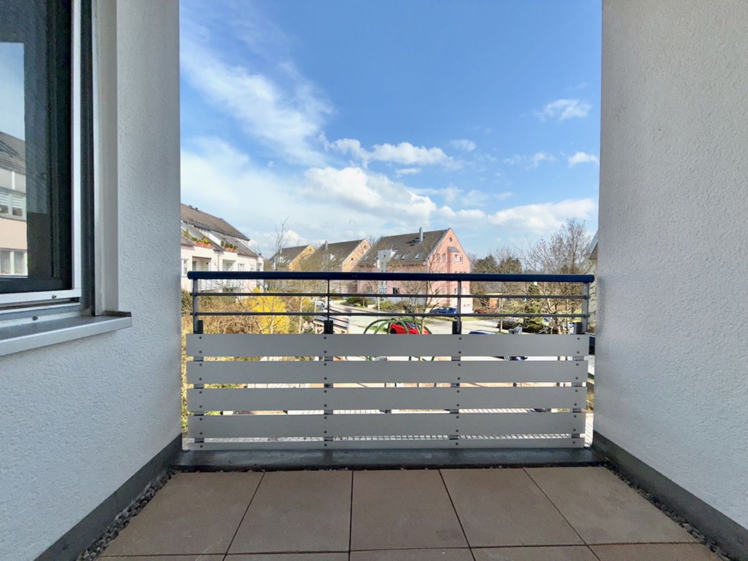 3 Zimmer • mit Balkon • Tiefgarage • zur Miete • in Chemnitz • Grüna • jetzt direkt anschauen!