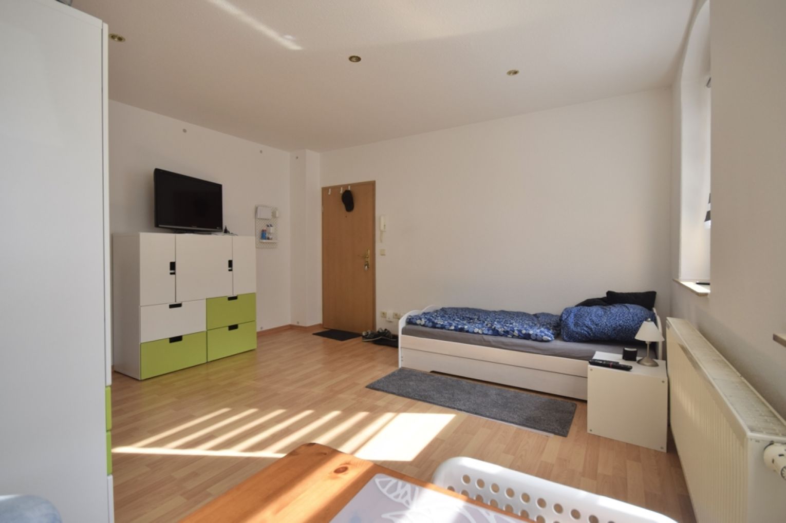 Apartment in Chemnitz • Dusche • ruhige Lage • Stellplatz • Nähe UNI • Laminat • 1-Raum • Anschauen!