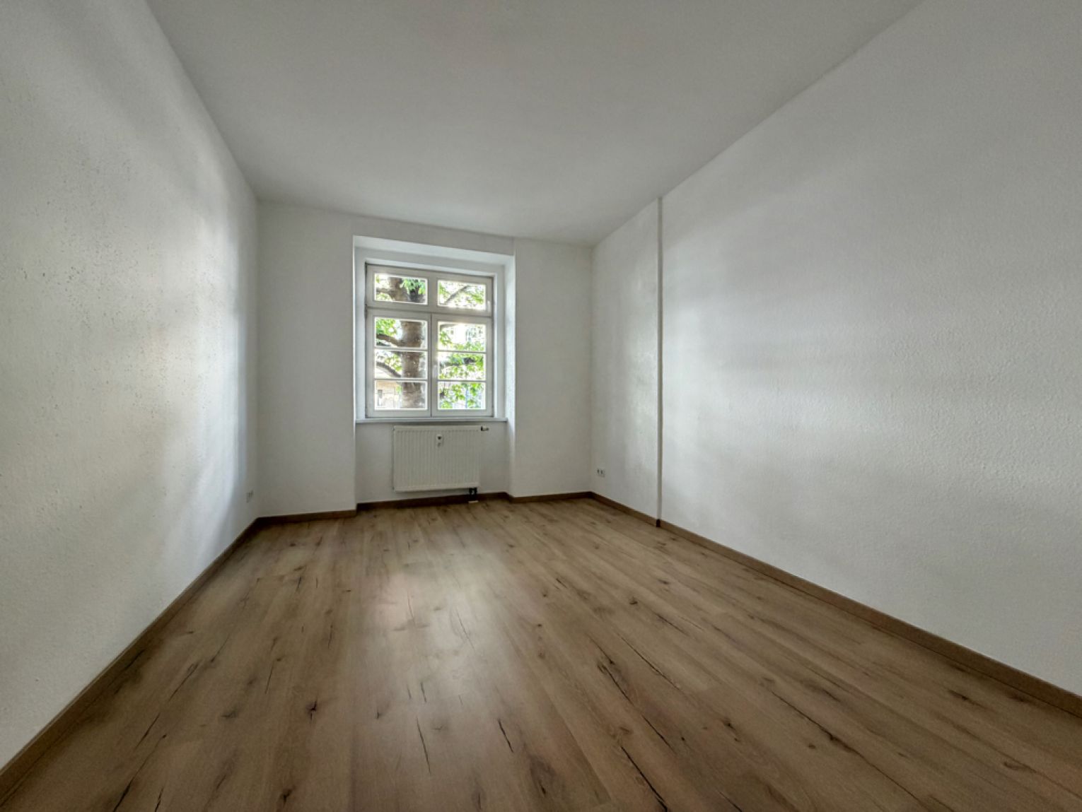2 Zimmer • Einbauküche • Balkon • auf dem Kaßberg • in Chemnitz • zur Miete • jetzt Termin sichern!