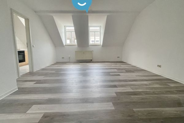 2 Zimmer • Einbauküche • großes Wohnzimmer • Tageslichtbad • großzügiger Grundriss • fix anschauen!?