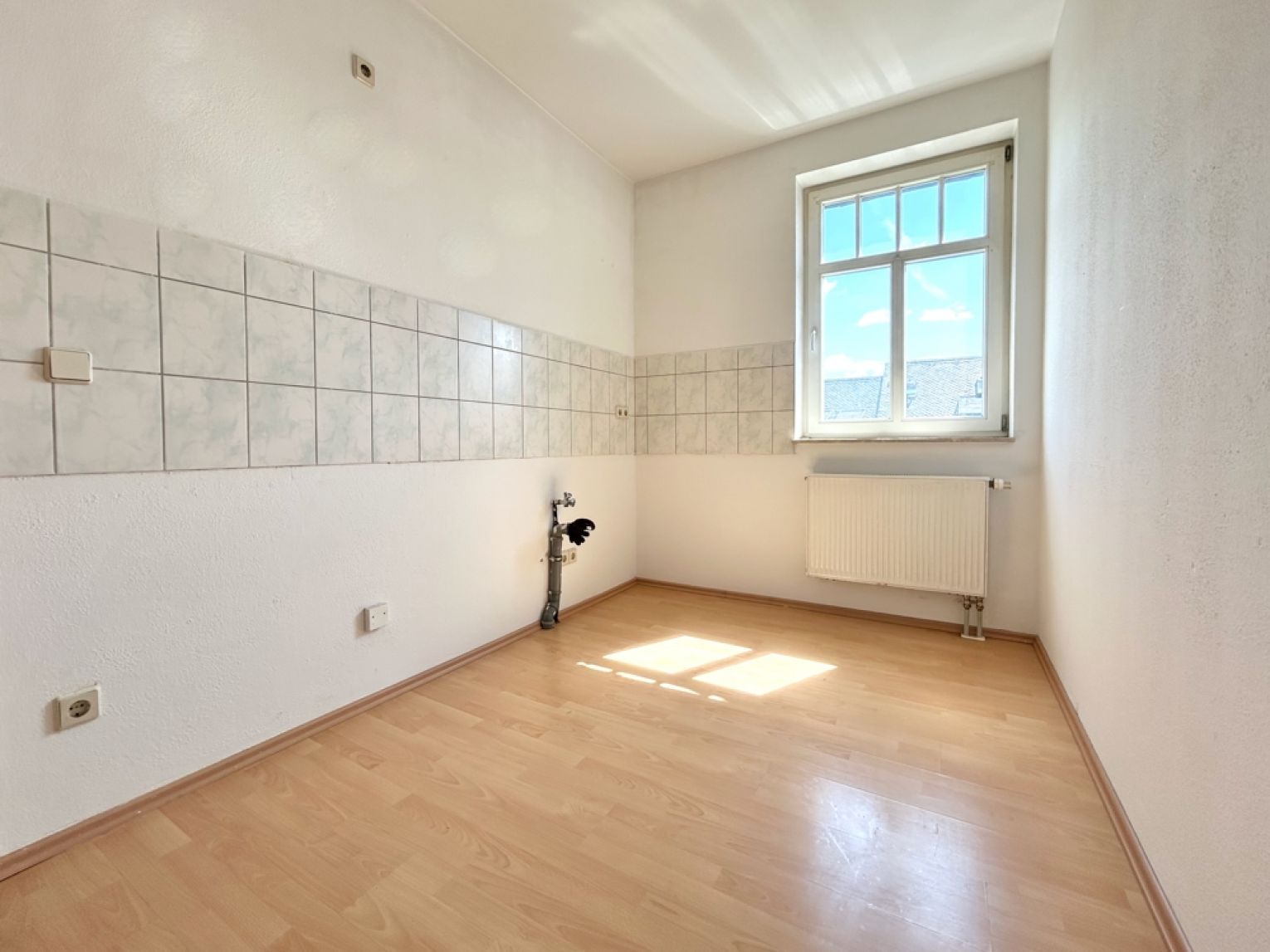 3-Raum Wohnung • Küche •  Maisonette • Schloßchemnitz • im Dachgeschoss • 2 Bäder • jetzt mieten