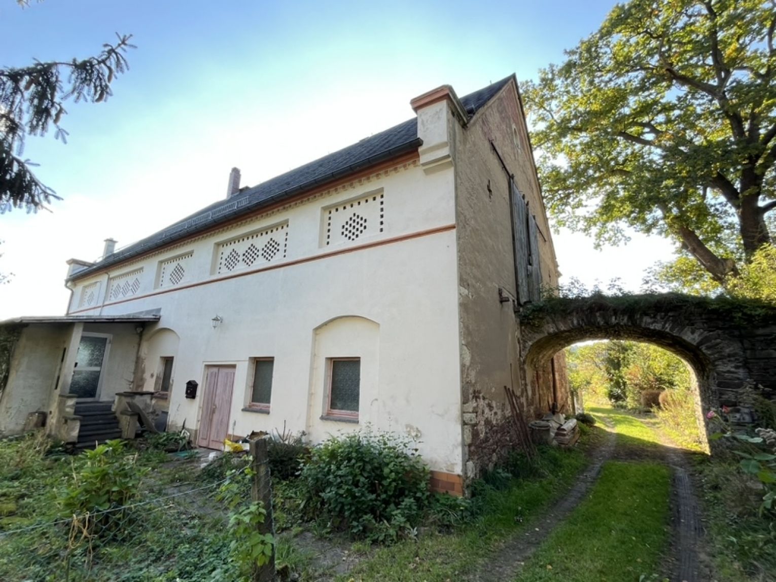Einfamilienhaus • Oederan • Stallung & Scheune • großer Garten • Keller
