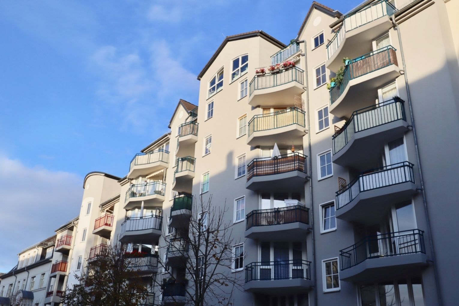 Kaßberg • Balkon • Tiefgaragenstellplatz • in Chemnitz • 1-Raum Wohnung • Aufzug • jetzt anrufen