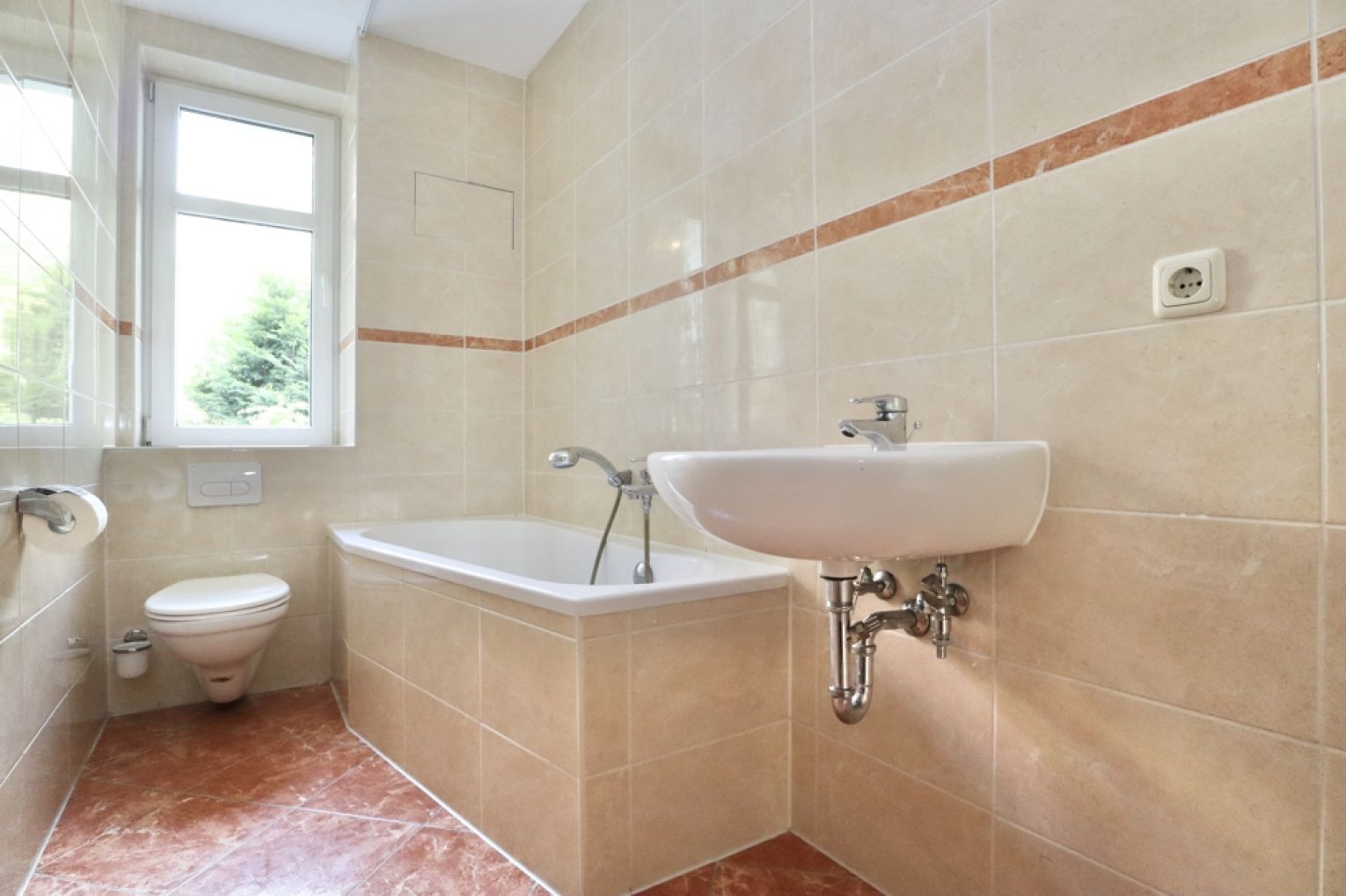 Terrasse • 3-Zimmer Wohnung • Balkon • Erdgeschoss • Chemnitz • Tageslichtbad • Gablenz