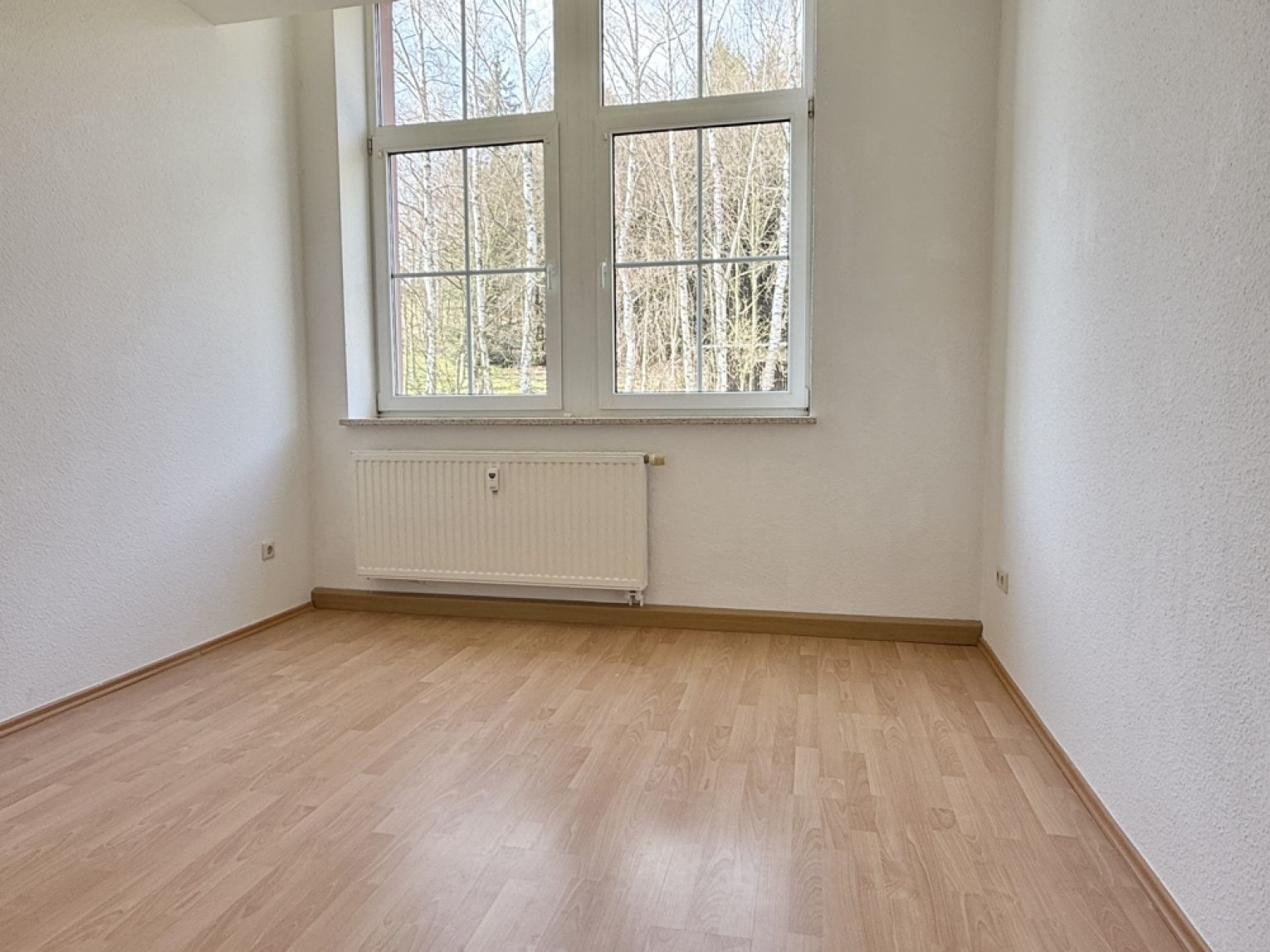 3-Raum • Sonnenbalkon • Parkett • Einbauküche möglich • Stellplatz • RARITÄT  Schnell sein !