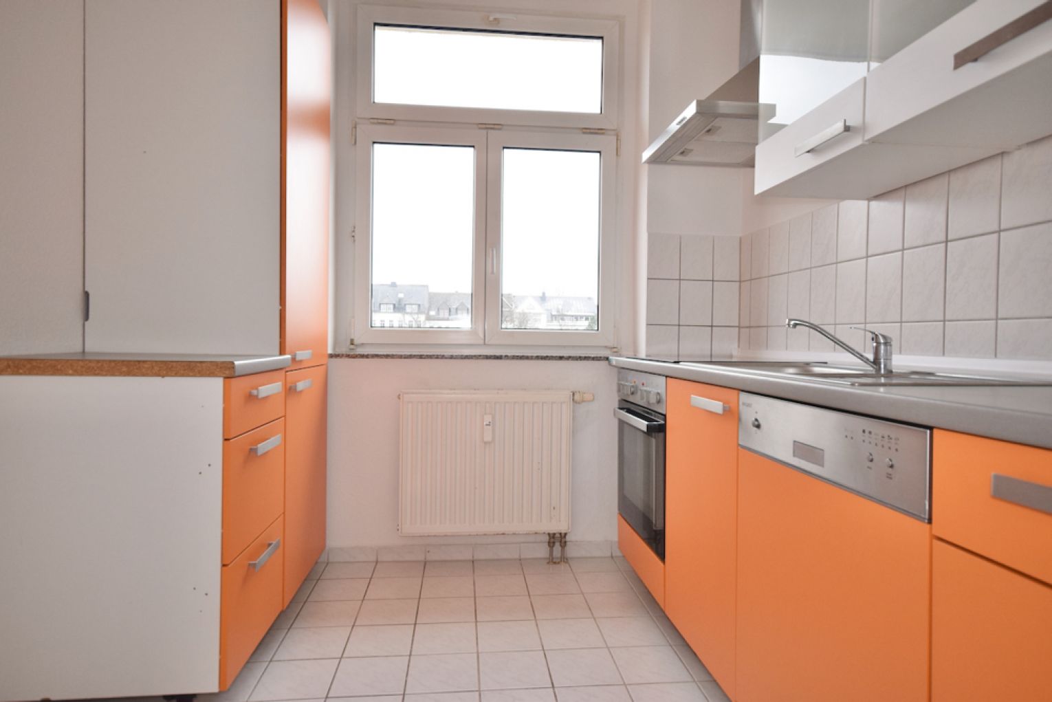2-Zimmer • Mieten • Chemnitz • Einbauküche • ruhige Lage • Laminat • Dusche • gleich Termin machen