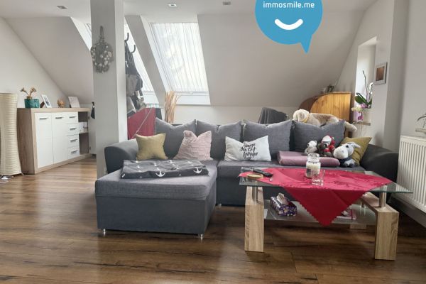 2-Zimmer Wohnung in Wittgensdorf • Dachgeschoss • Bad mit Dusche • offene Küche • Garten • Parkplatz