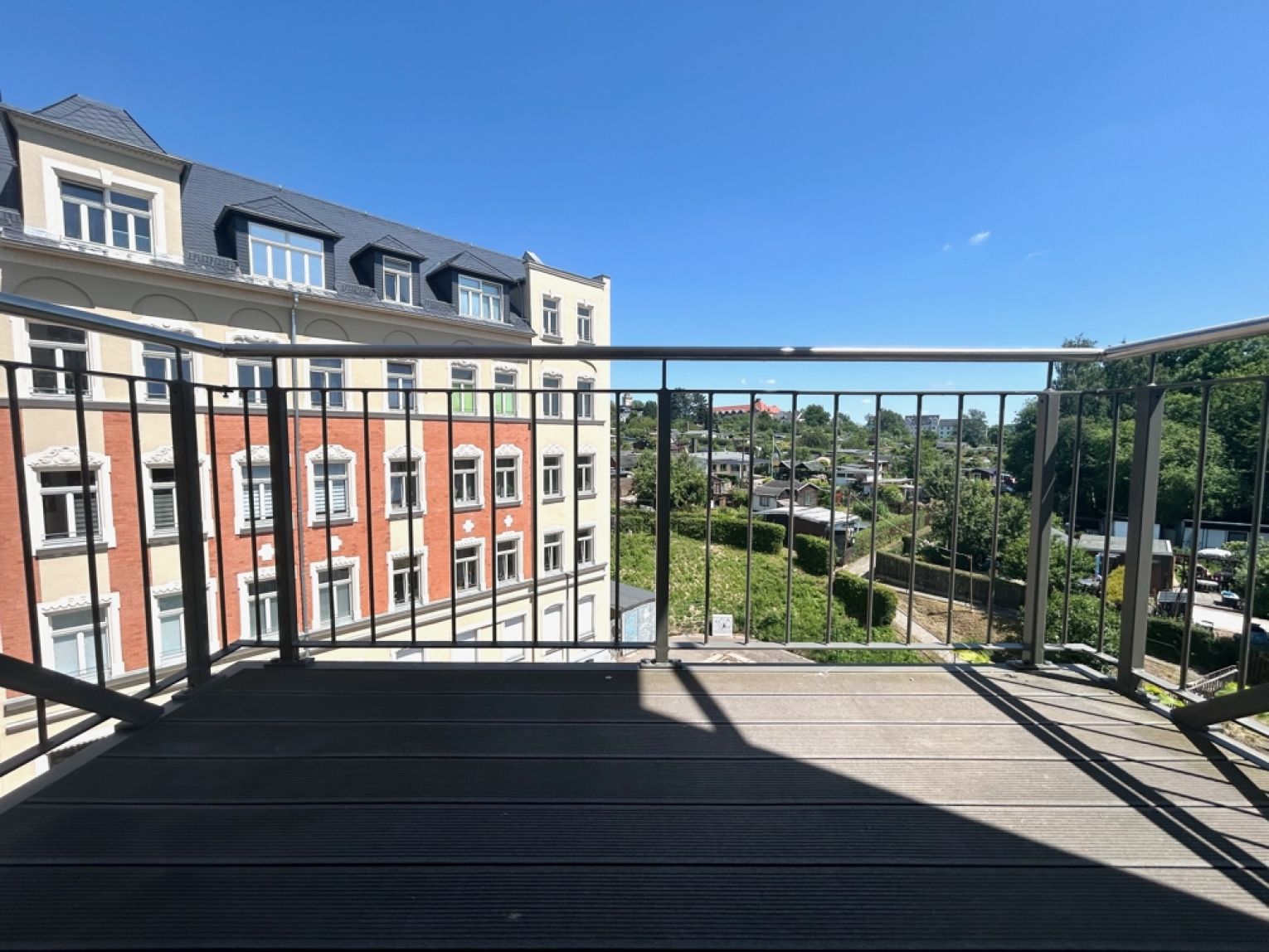 Balkon • Chemnitz • Tageslichtbad • 2-Raum Wohnung • offner Wohn-und Essbereich • zur Miete