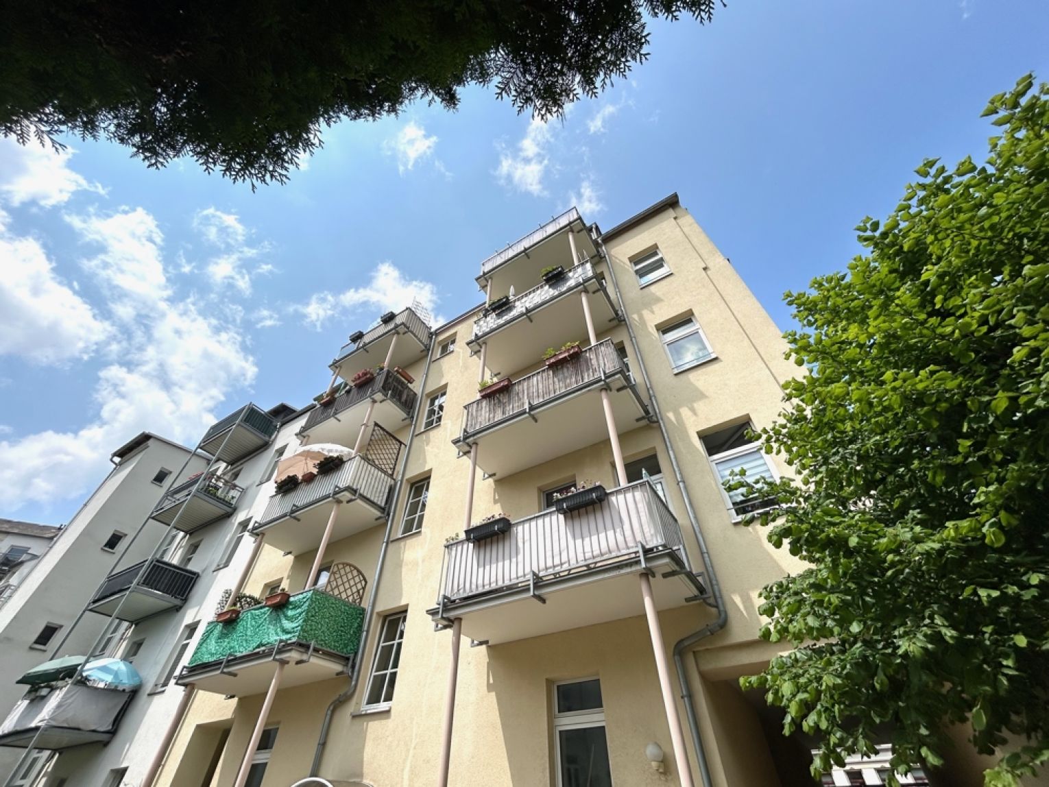 Schloßchemnitz • Küchwaldnähe • vermietet • 2-Zimmer • Stellplatz • Dachgeschoss • Balkon • kaufen