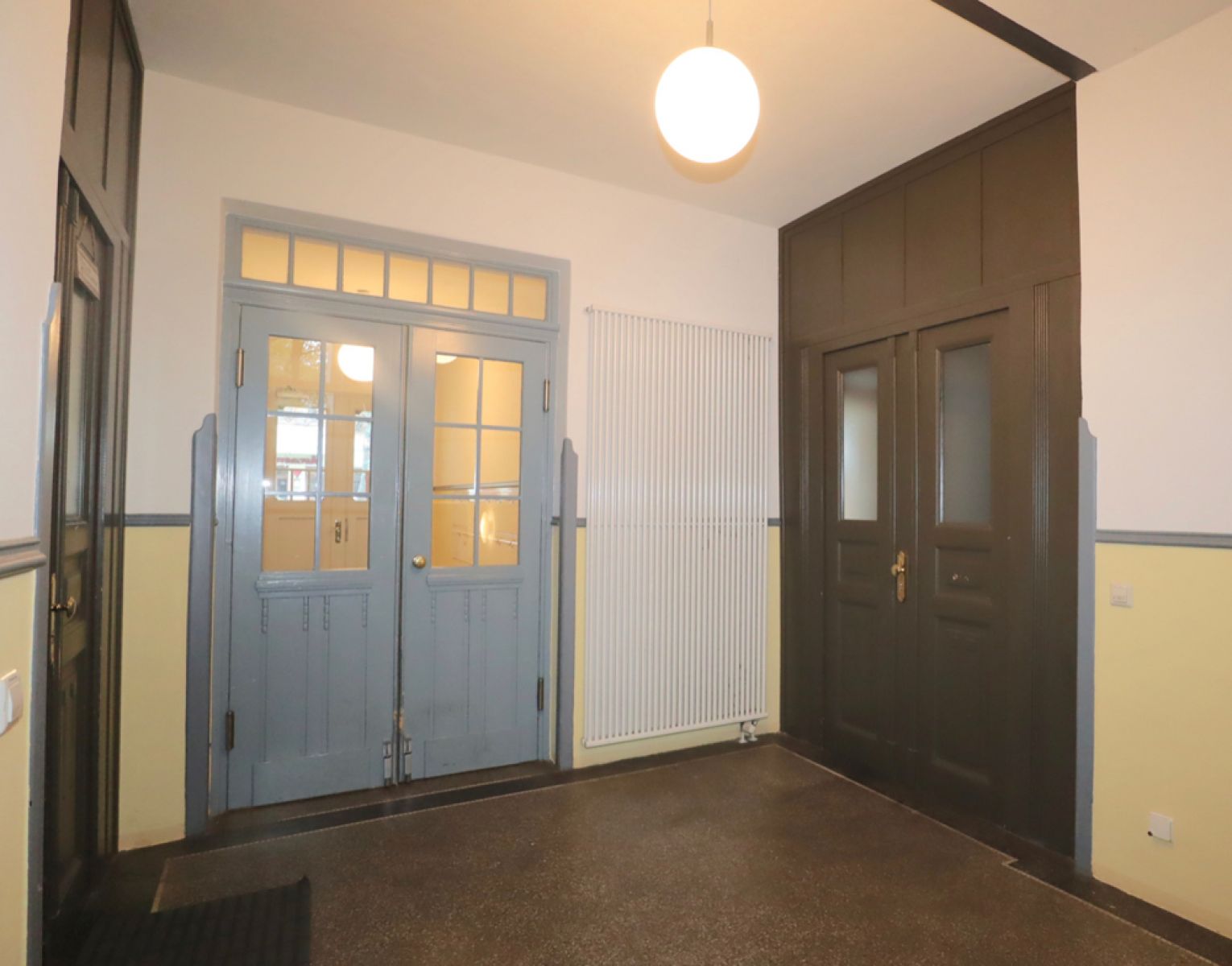 Kaßberg • mit XXL-Balkon • 3 Zimmer • im Erdgeschoss • gleich anschauen!