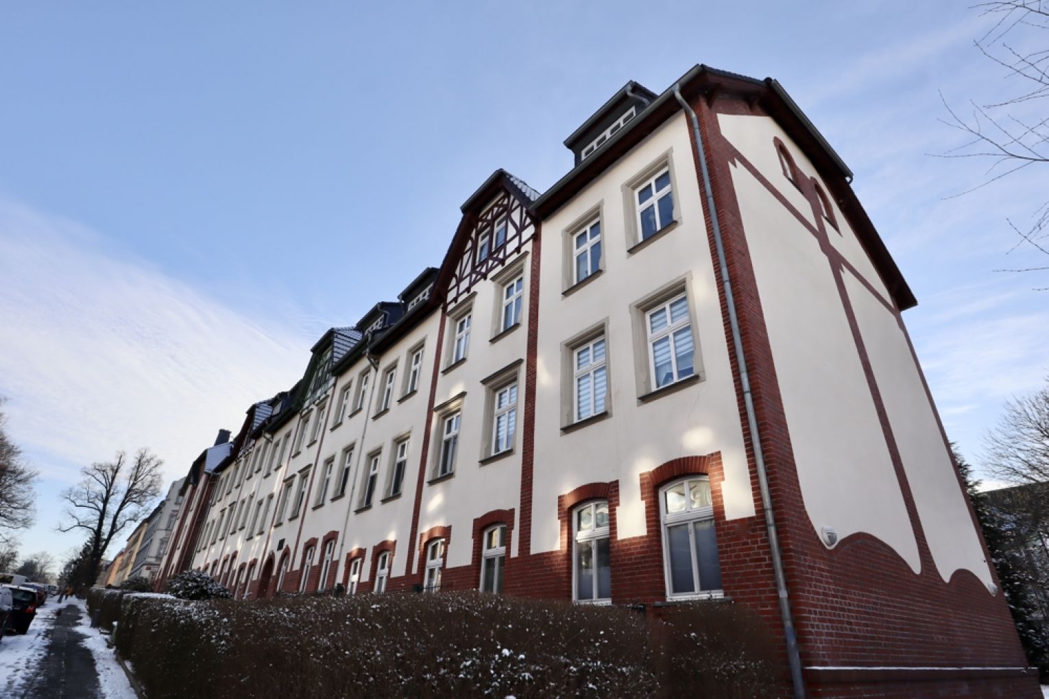 2 Zimmer • Dachgeschoss • mit Balkon • vermietet • Eigentumswohnung • schnell sein und kaufen