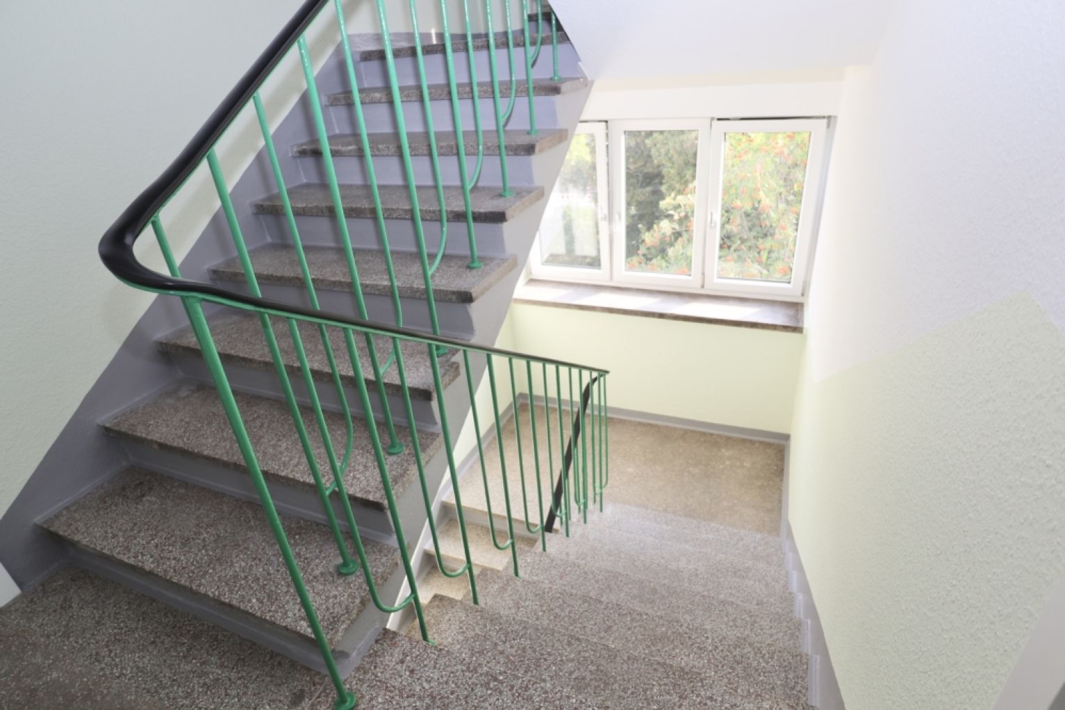 Balkon • Tageslichtbad • Wanne • Stellplatz • 3-Zimmer Wohnung in Chemnitz • Zentrum • jetzt anrufen