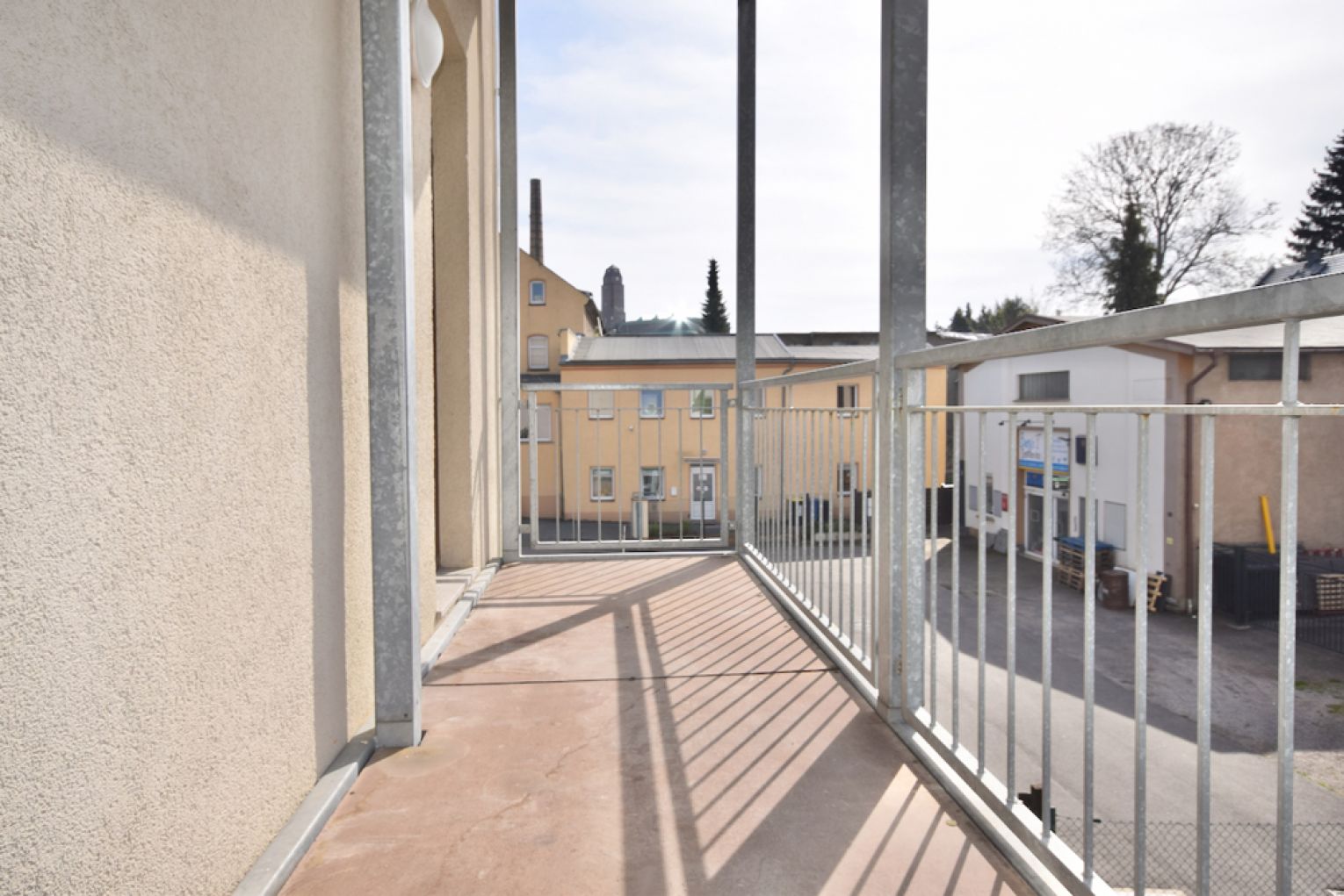 Mietwohnung • in Limbach-Oberfrohna • 3 Zimmer • großer Balkon • Stellplatz • gleich anschauen!