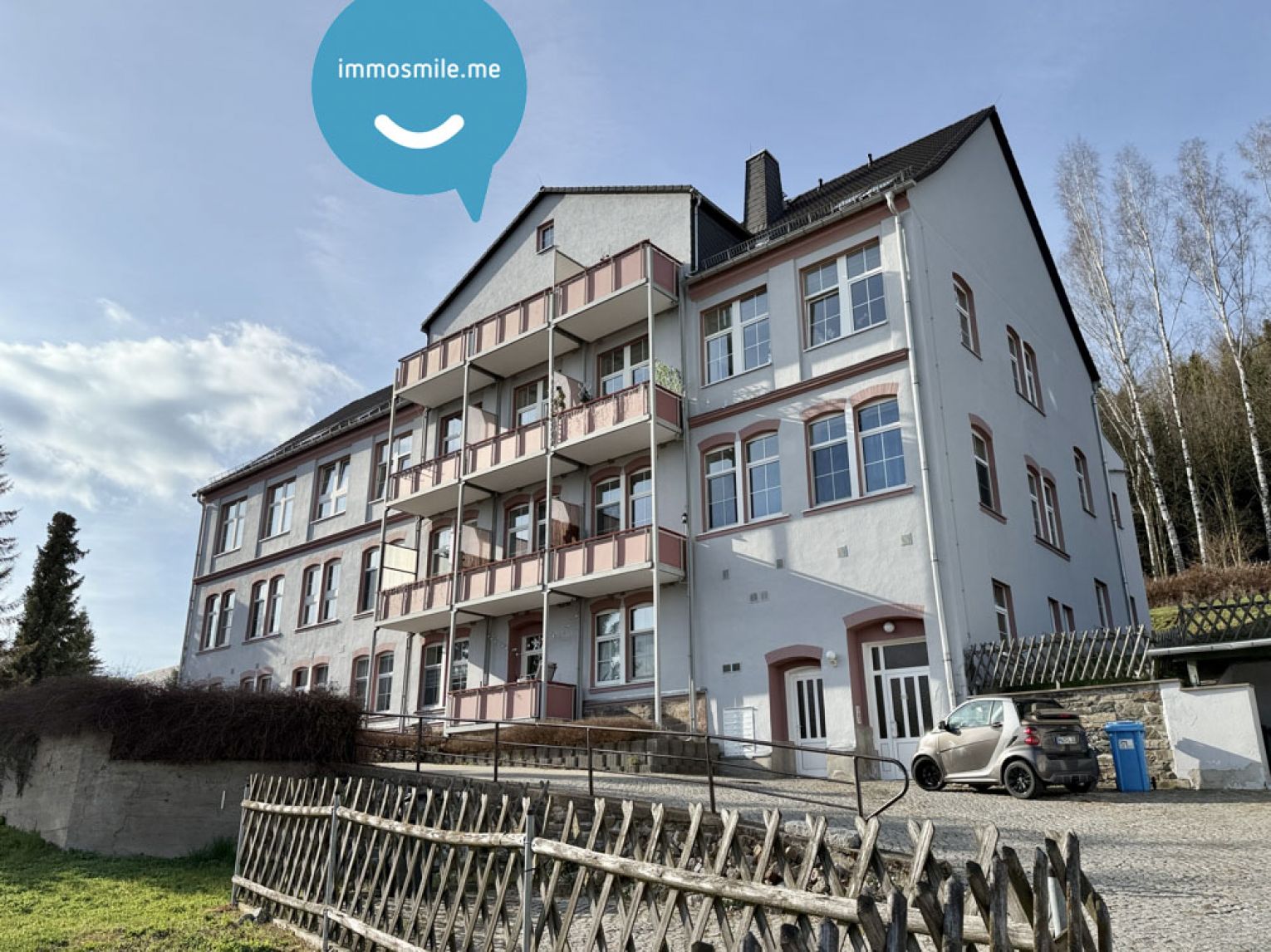 5 Zimmer • 2 Balkone • ruhig gelegen • Laminat • Stellplatz • 2 Bäder •