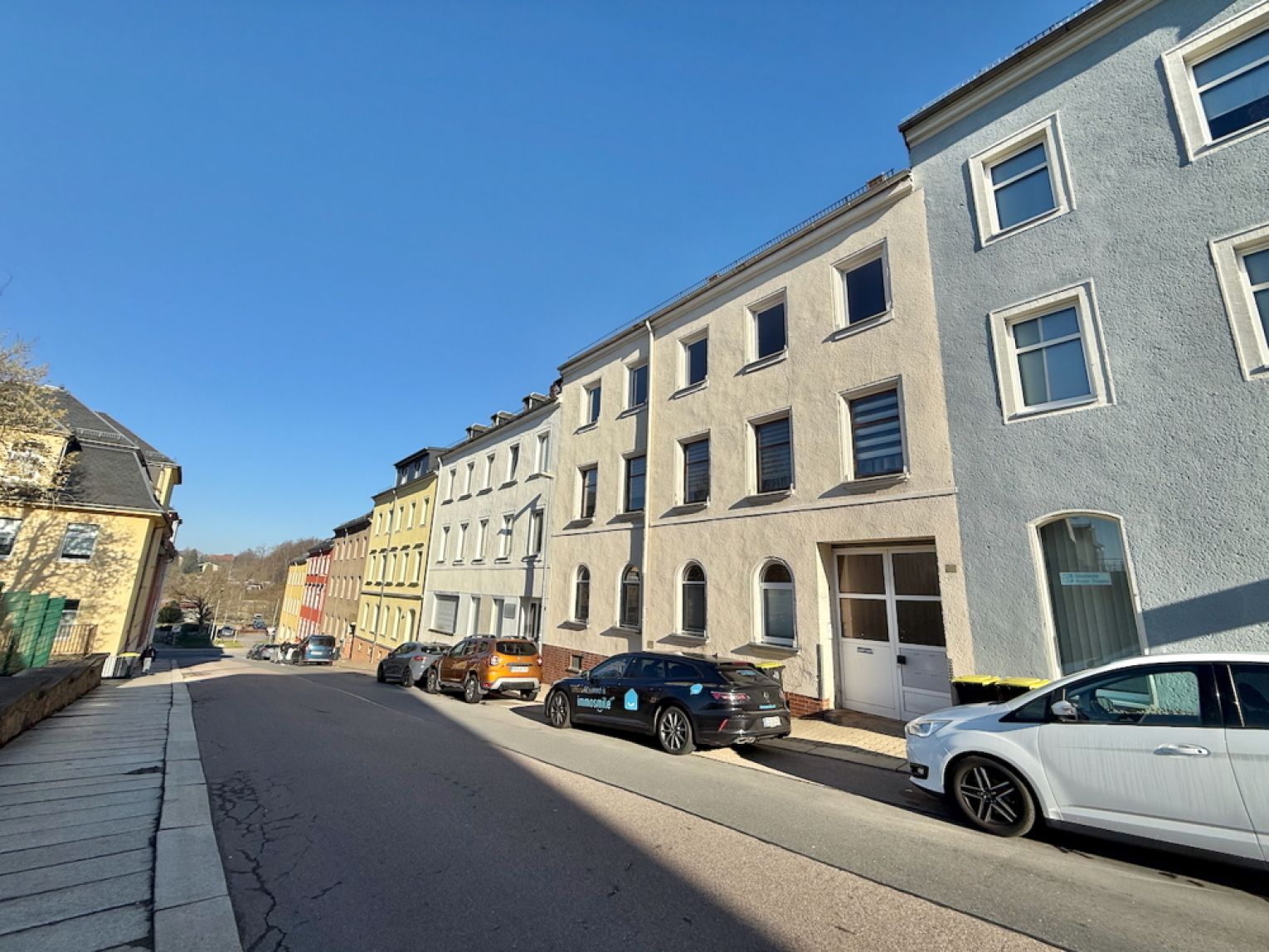 2 Zimmer • mit Einbauküche • neues Bad • in Limbach-Oberfrohna • zur Miete • jetzt anschauen!