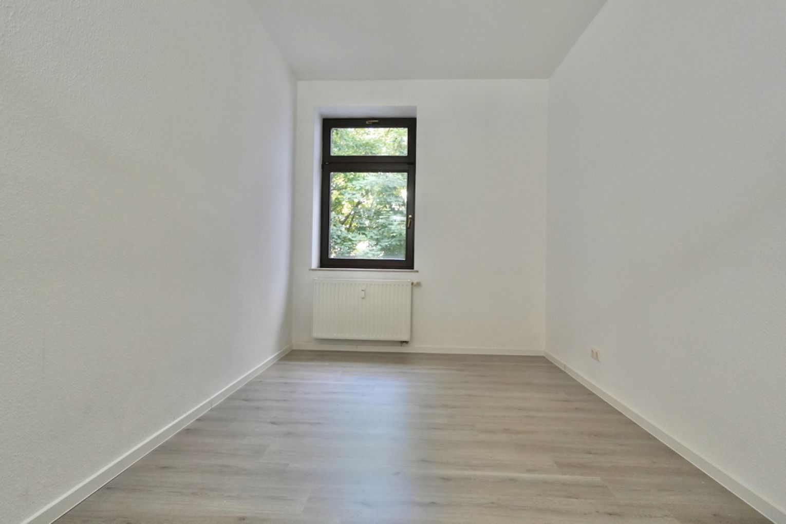 NEU • Schloßchemnitz • zur Miete • 2 Zimmer • mit Balkon • in Chemnitz • direkt anrufen!