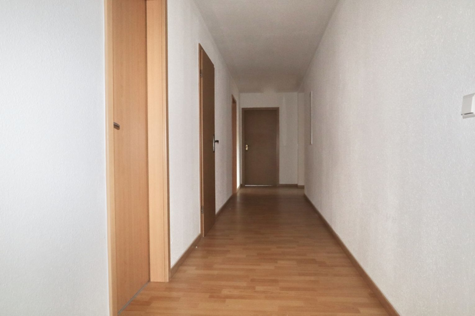 Gablenz • 4-Raum Wohnung • in Chemnitz • Tageslichbad • Einbauküche • individuell • jetzt mieten