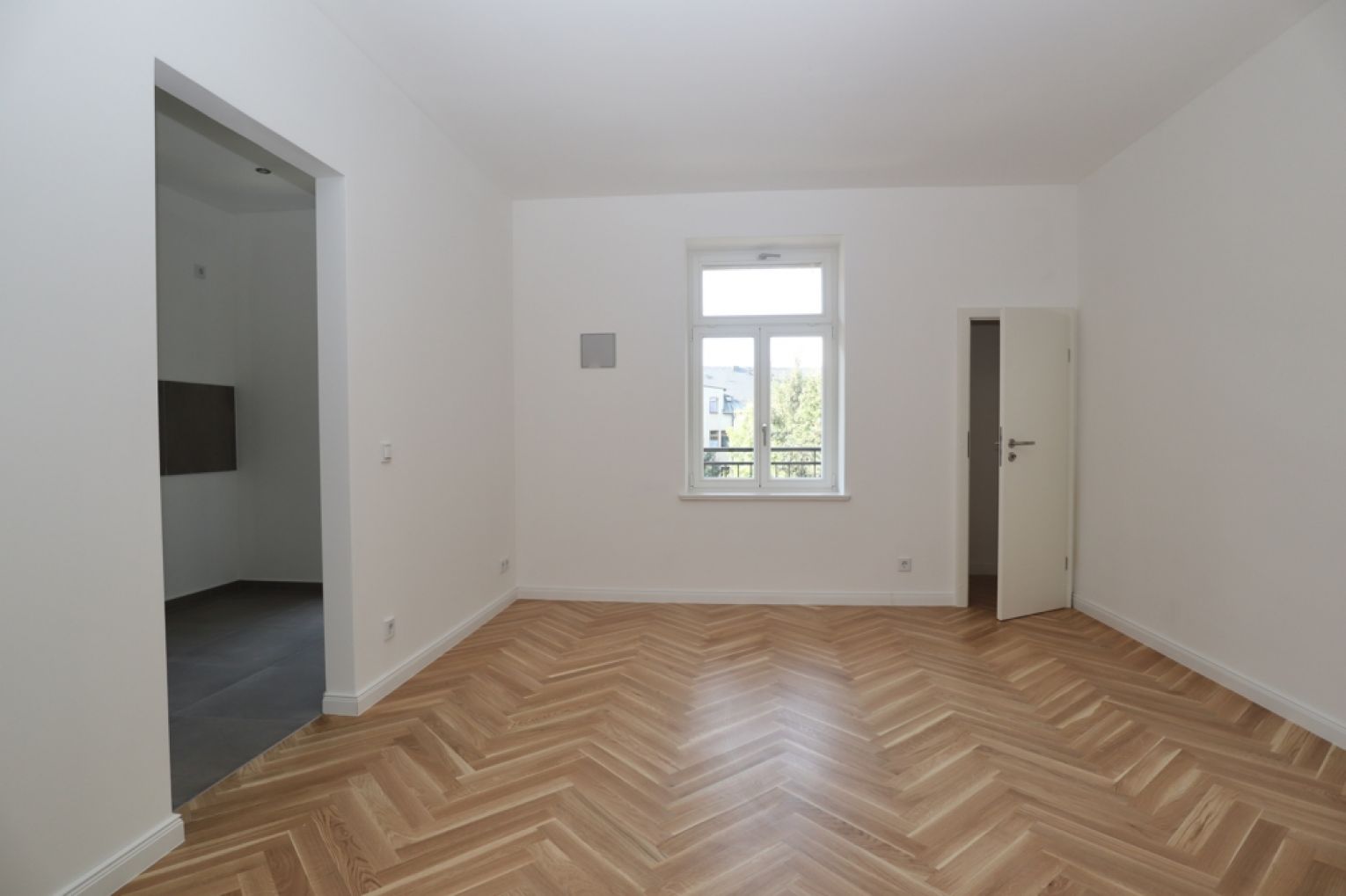 Erstbezug • 3-Raum Wohnung • Fußbodenheizung • Balkon •  schnell anrufen!