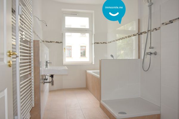 4-Raum • Bad mit Wanne & Dusche • schickes Laminat • weiße Stiltüren • Balkon • Lutherviertel • TOP!