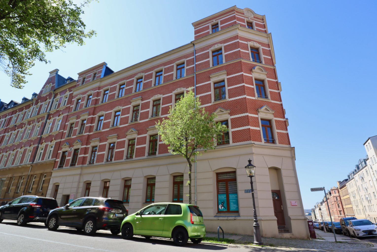 Sonnenbalkon • 4 Zimmer • Chemnitz • Fussbodenheizung • Laminat • Tageslichtbad • Wanne & Dusche