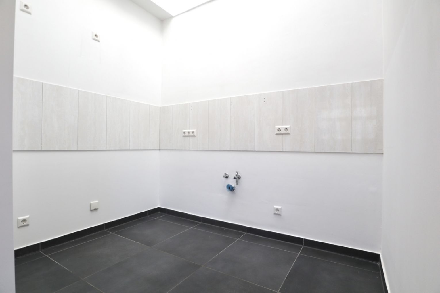 Loggia • Chemnitz • Tageslichtbad • 2-Raum Wohnung • offner Wohn-und Essbereich • zur Miete