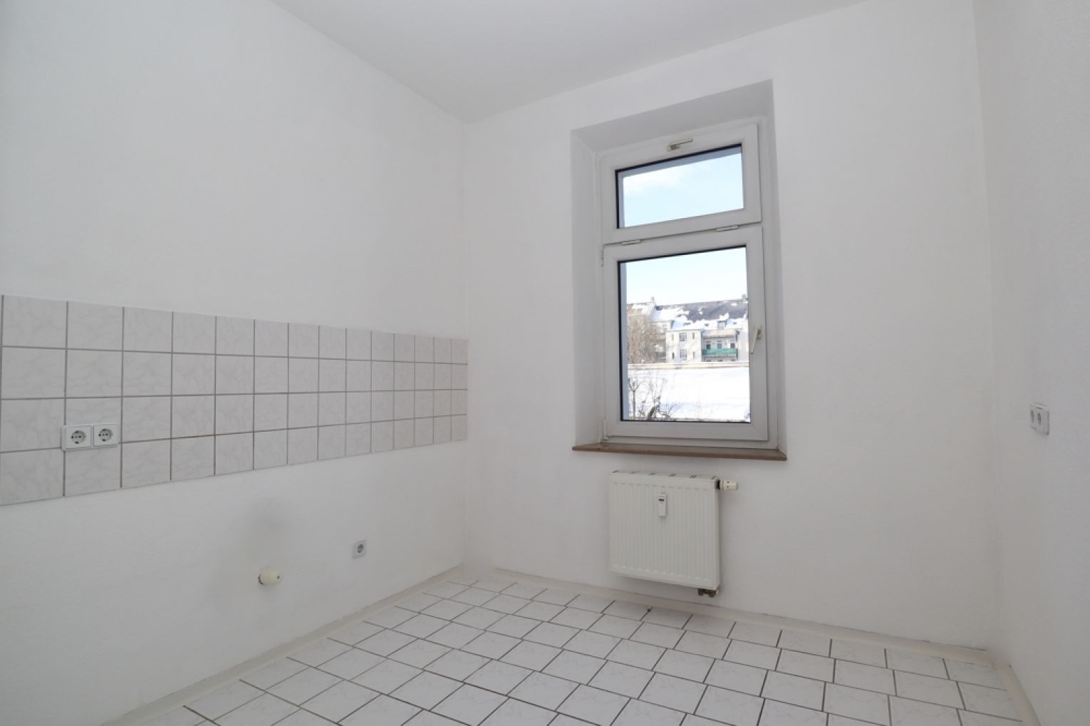 Einbauküche • 2-Raum Wohnung • mit Balkon • in Gablenz • ruhige Lage • jetzt anrufen