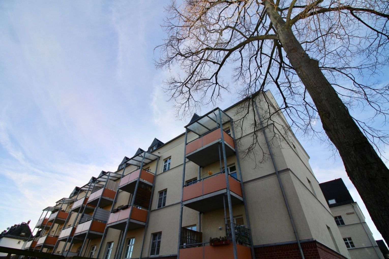 Dachgeschoss • 3-Zimmer Wohnung • Gablenz • Stellplatz • Terrasse • Chemnitz • Tageslichtbad • Miete