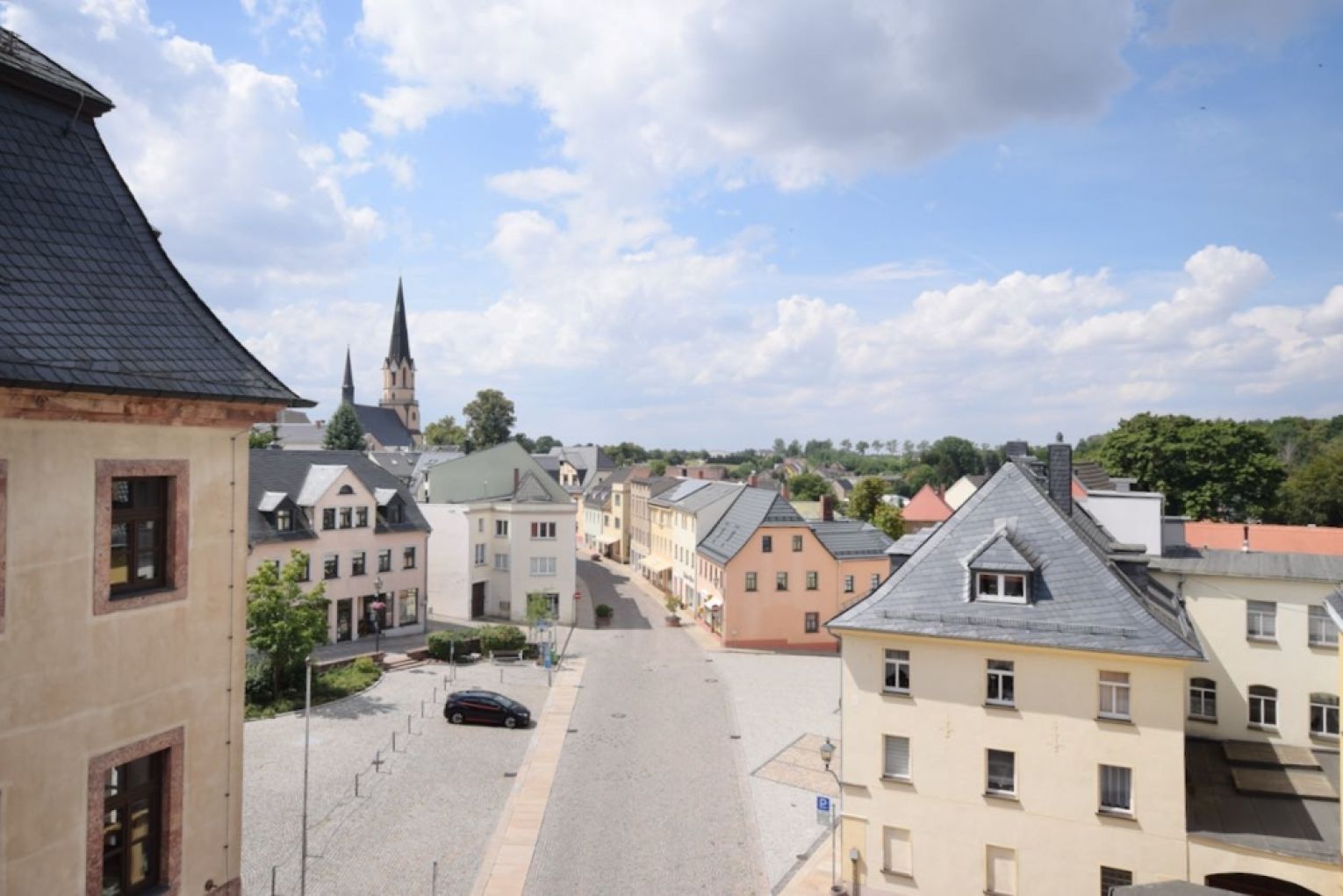 MEGA Ambiente • 4 Zimmer • Fussbodenheizung • offener Wohn-Esbereich • riesiger Balkon • TOP-BAD!