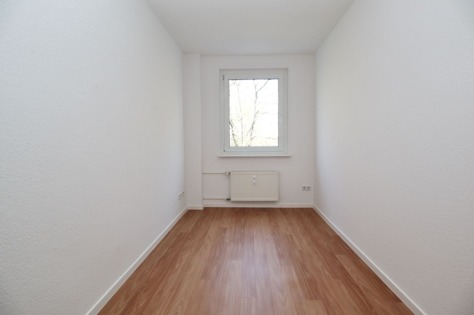 Rabenstein • in Chemnitz • Einbauküche • Tageslichtbad • 3-Raum Wohnung • Balkon • Stellplatz