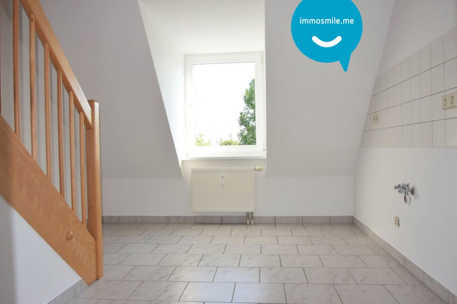 3-Raum • Einbauküche möglich • Balkon • Maisonette • Wanne • Laminat • schnell sein lohnt sich