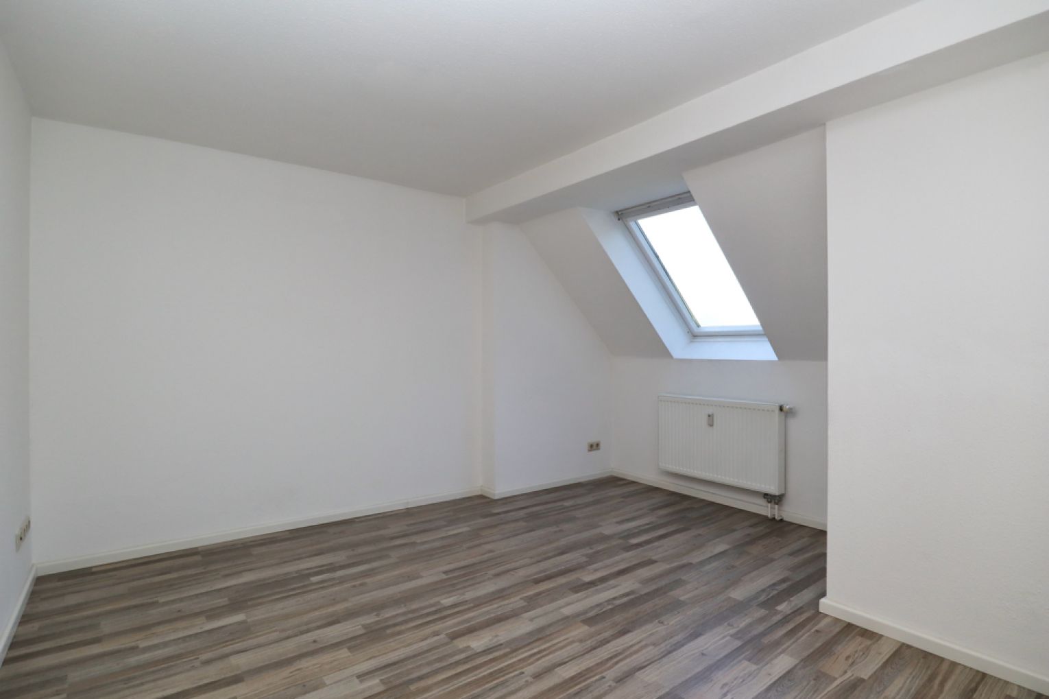 Chemnitz • Einbauküche • zur Miete • Balkon • 3-Raum Wohnung • Yorckgebiet • jetzt anrufen