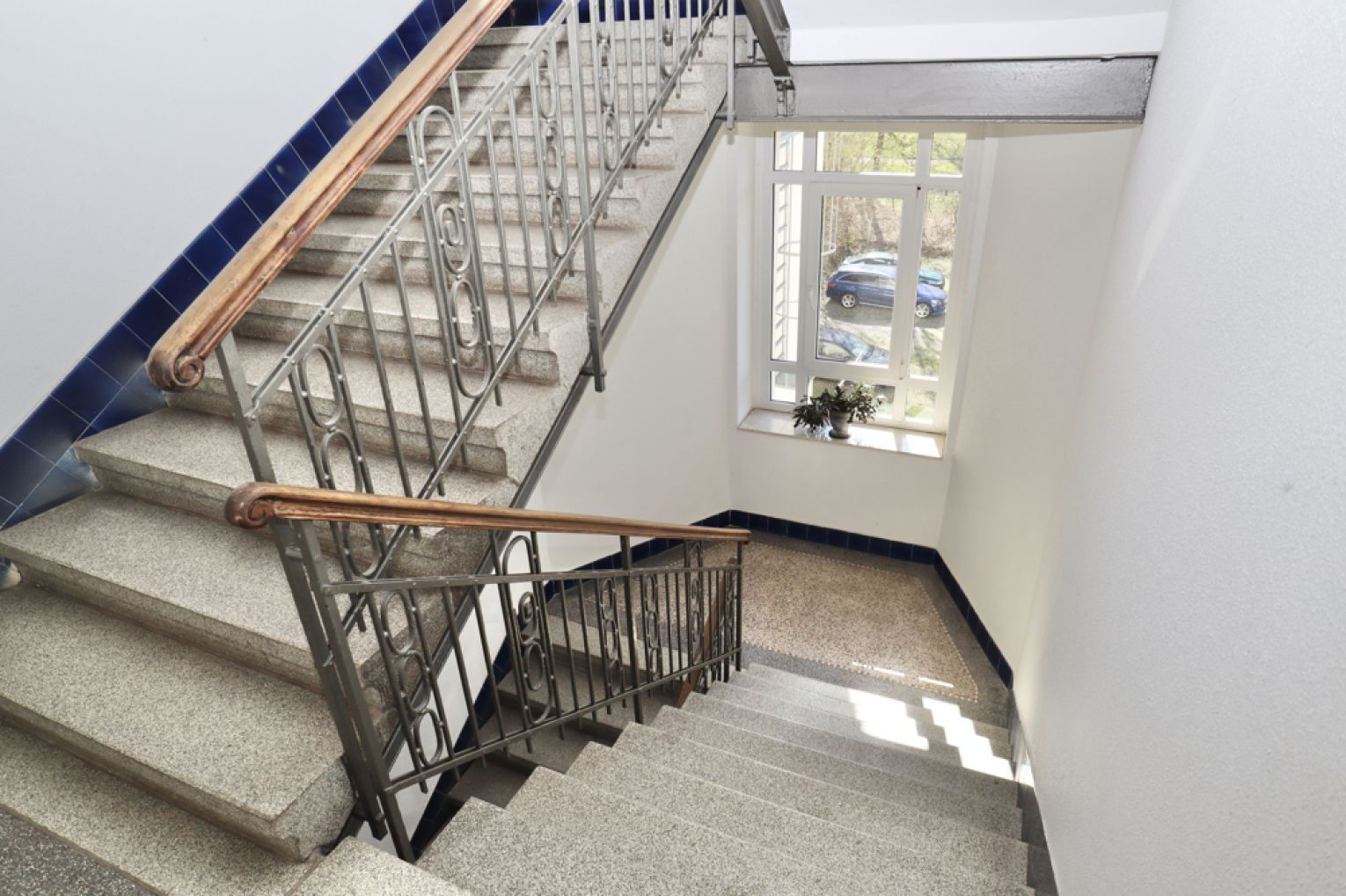 Einbauküche • Bernsdorf • Chemnitz • Balkon • Erdgeschoss • 3- Raum Wohnung • zur Miete