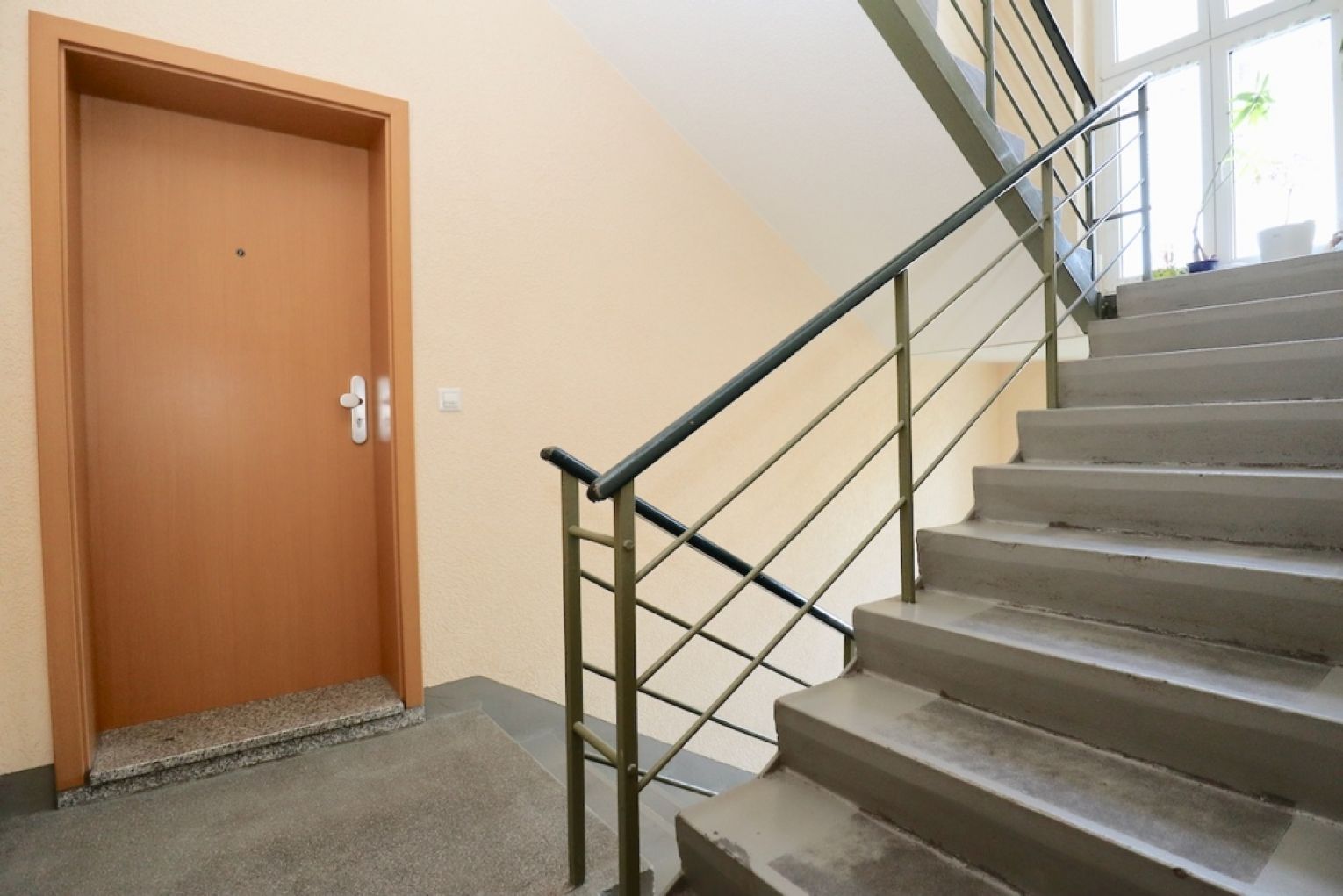 Eigentumswohnung • 2 Zimmer • vermietet • mit Balkon • in Zwickau • jetzt schnell sein und kaufen!