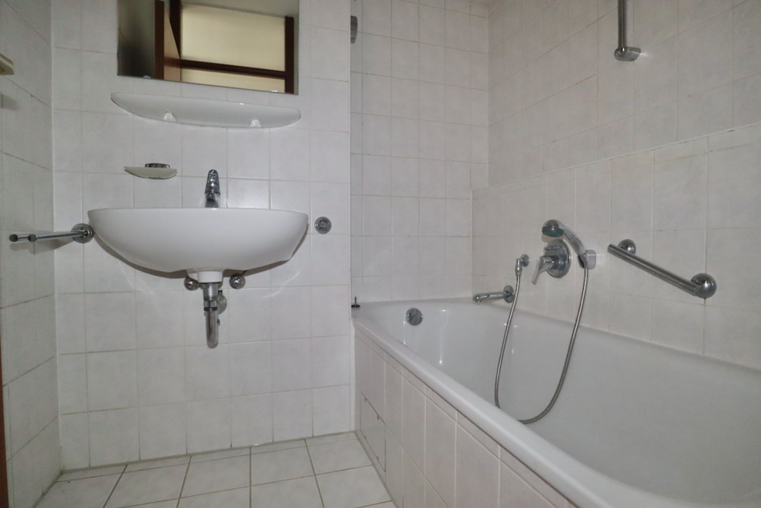 2 Zimmer • mit Loggia • Aufzug • Tiefgarage • am Uni-Campus • zur Miete • ab sofort frei!