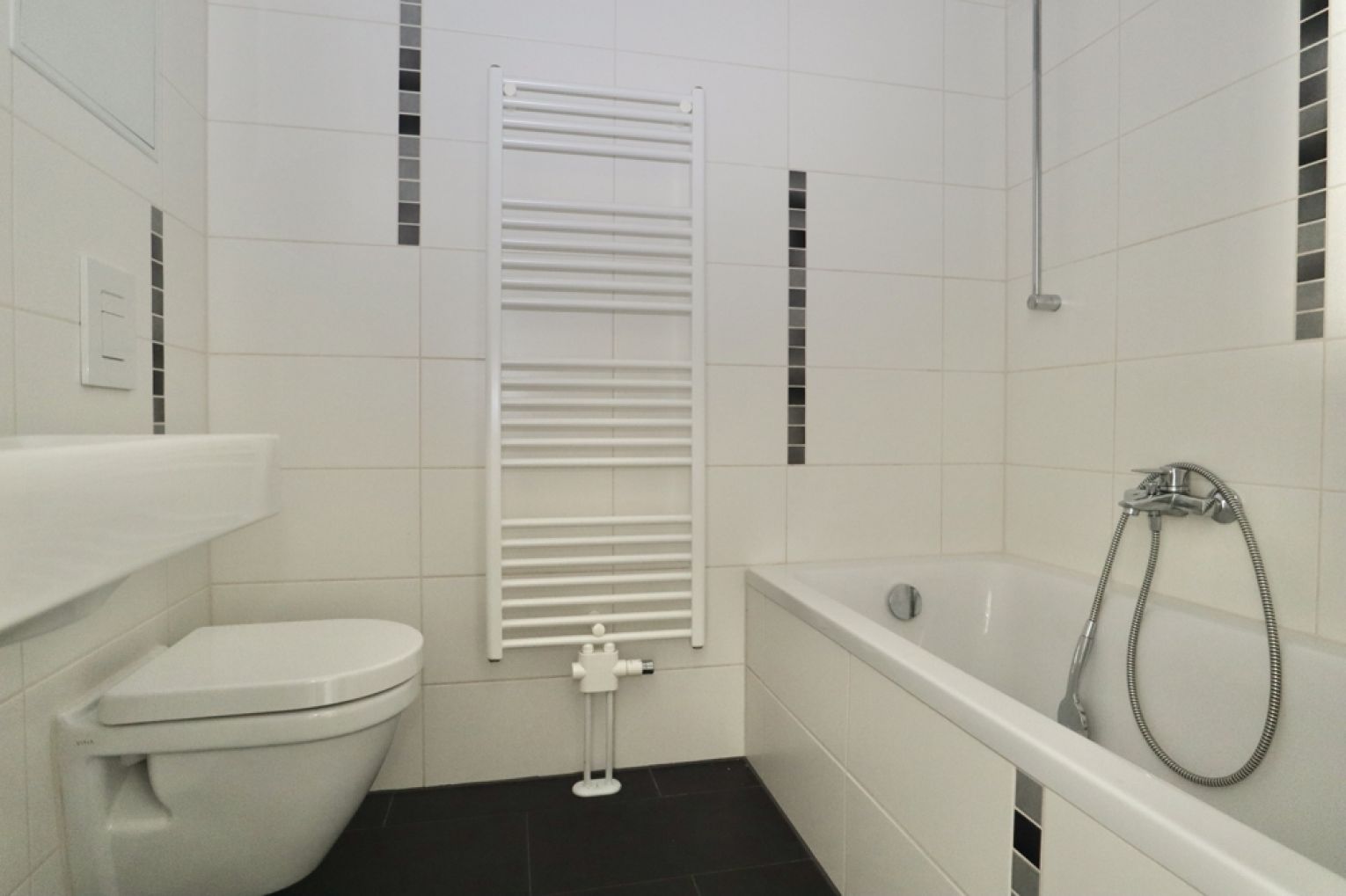modern wohnen • Altchemnitz • 2-Raum Wohnung • Balkon  • Solartechnik • Fußbodenheizung • Stellplatz