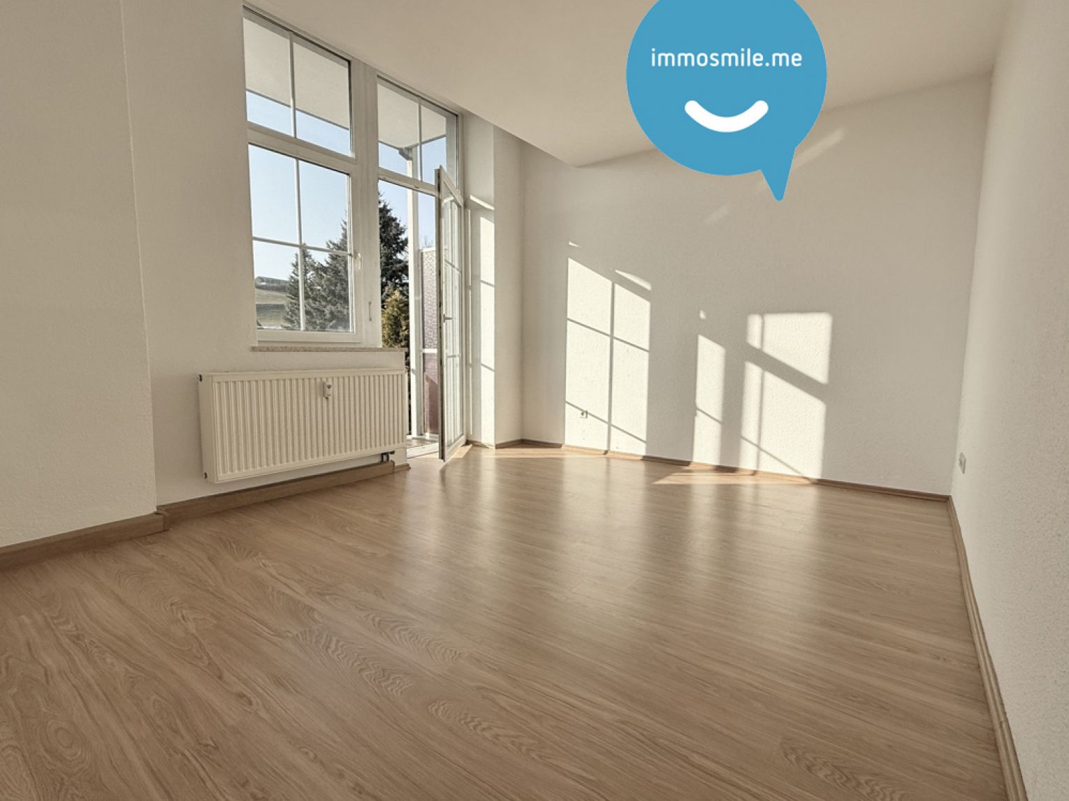 2 Zimmer • Balkon • ruhig gelegen • Laminat • Stellplatz • gleich mal anschauen !?