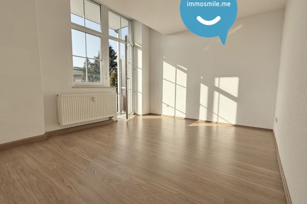 2 Zimmer • Balkon • ruhig gelegen • Laminat • Stellplatz • gleich mal anschauen !?