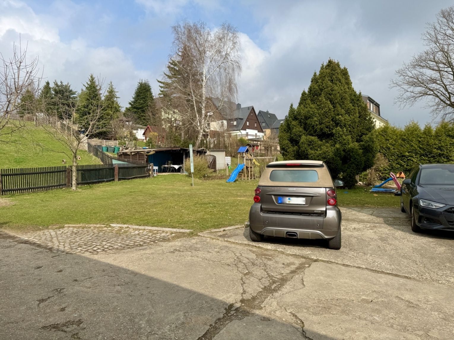 Modernes Bad • große Wohnküche • schöne Stadvilla • Gartennutzung • Stellplatz • Oberlungwitz