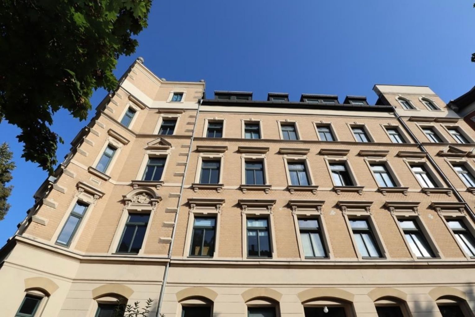 Einbauküche • Kaßberg • Single- / Studentenwohnung • 2-Raum Wohnung • Dachgeschoss • MÖBLIERT