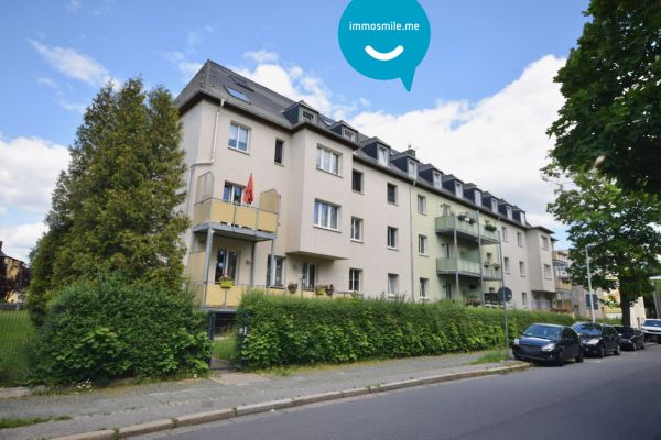 3-Zimmer Wohnung • renoviert • Balkon •  Bad mit Wanne und Fenster • Laminat • gleich anschauen!?