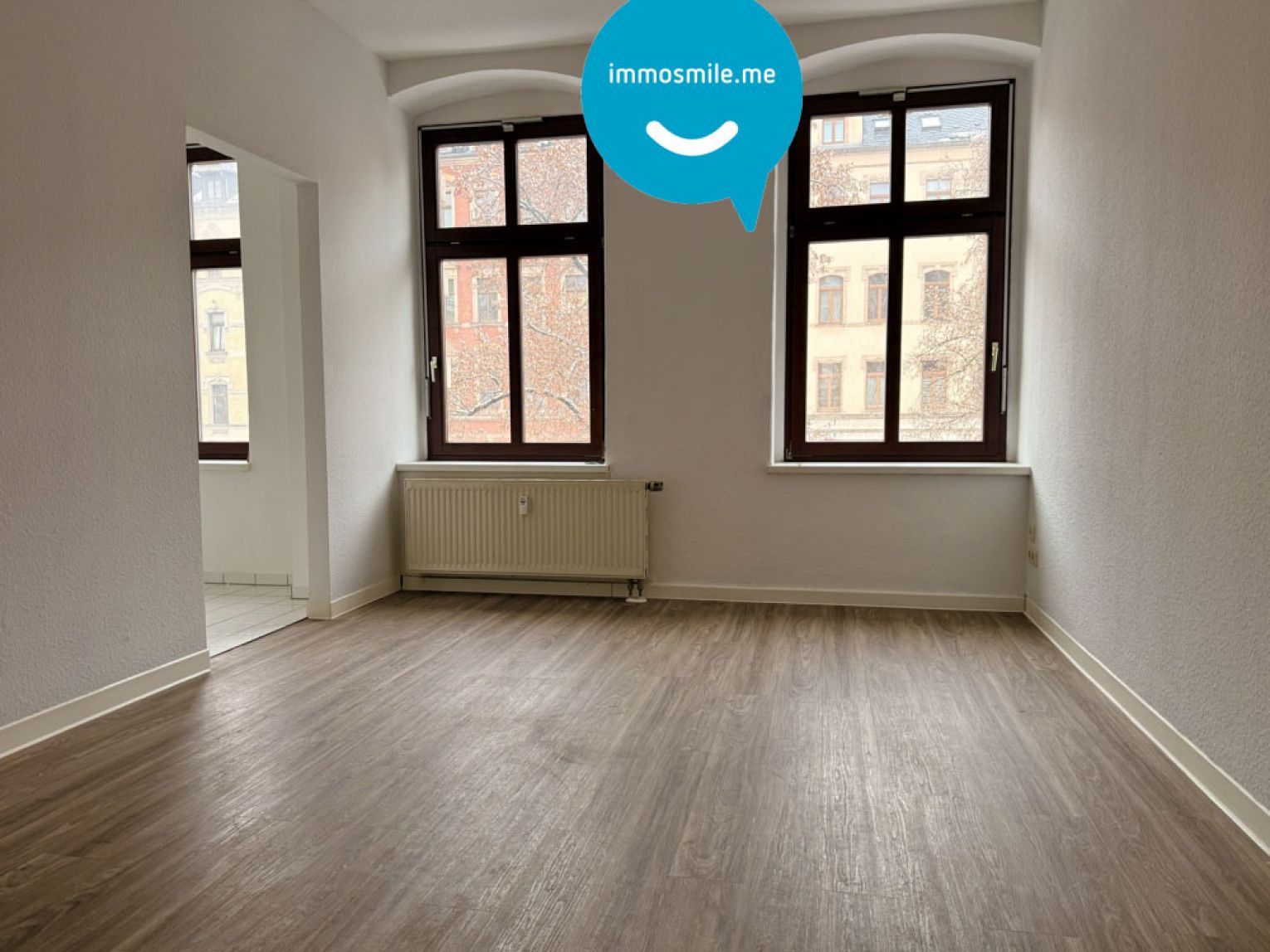 Laminat • 3-Raum • Aufzug • Bad mit Wanne • Schloß-Chemnitz • zentrumsnah • neuer Balkon!