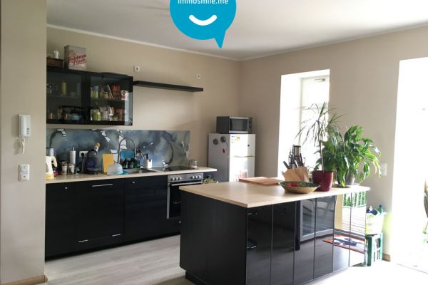 Sonnenterrasse • 4 Zimmer • Fussbodenheizung • Laminat • Tageslichtbad • Wanne & Dusche • TOP!