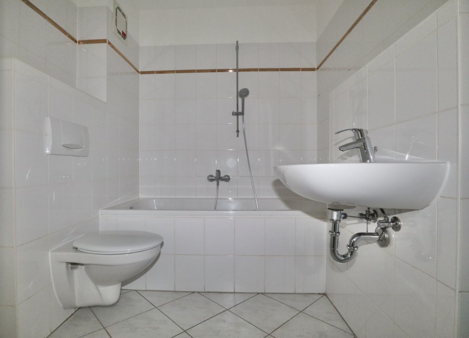 1-Raum Wohnung • in Chemnitz • Balkon • offene Küche • Chemnitz • Tiefgarage • neu • zur Miete