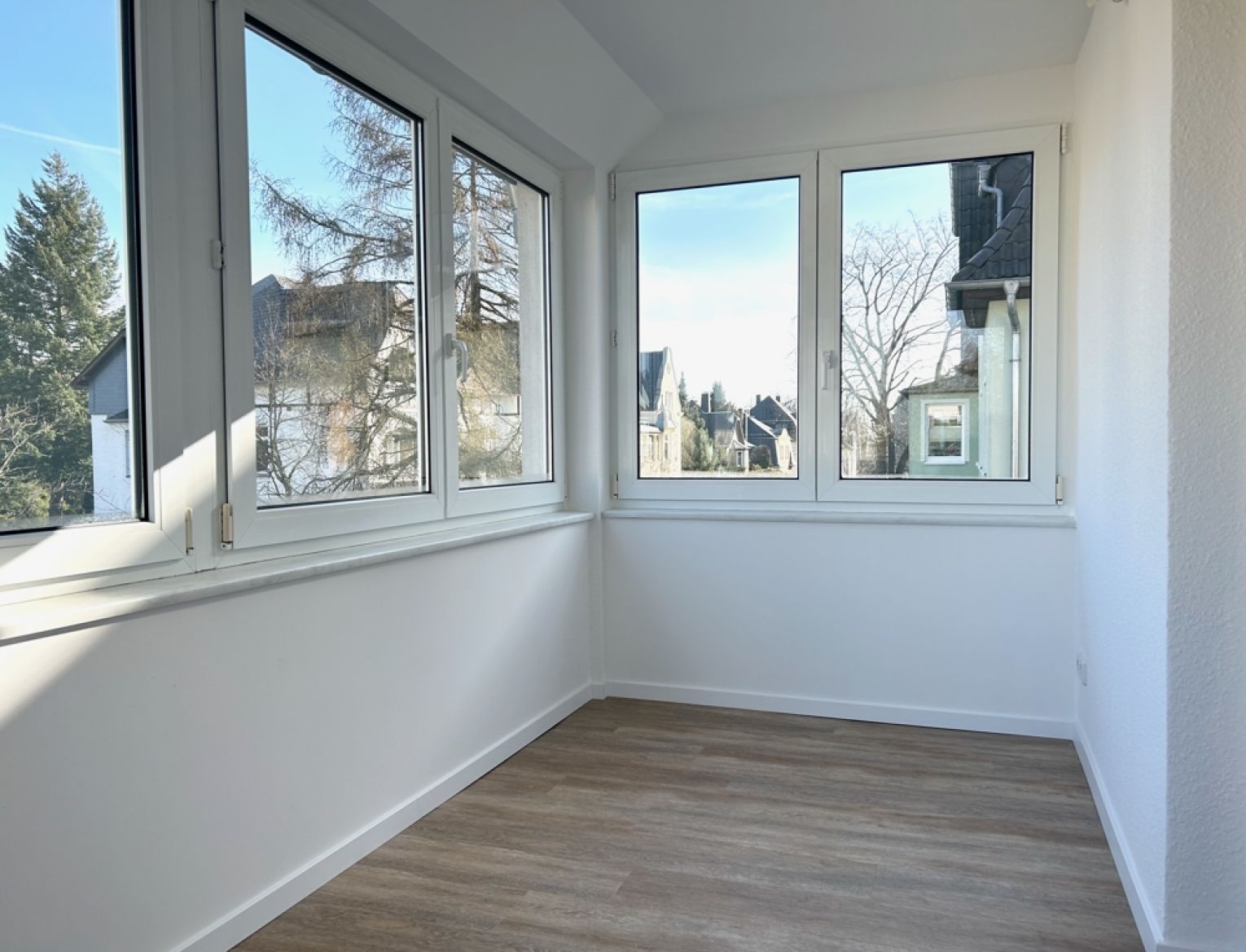 Jetzt mieten • 3 Zimmer Wohnung • Balkon • Wintergarten • Neu saniert • Garage • in Reichenbrand