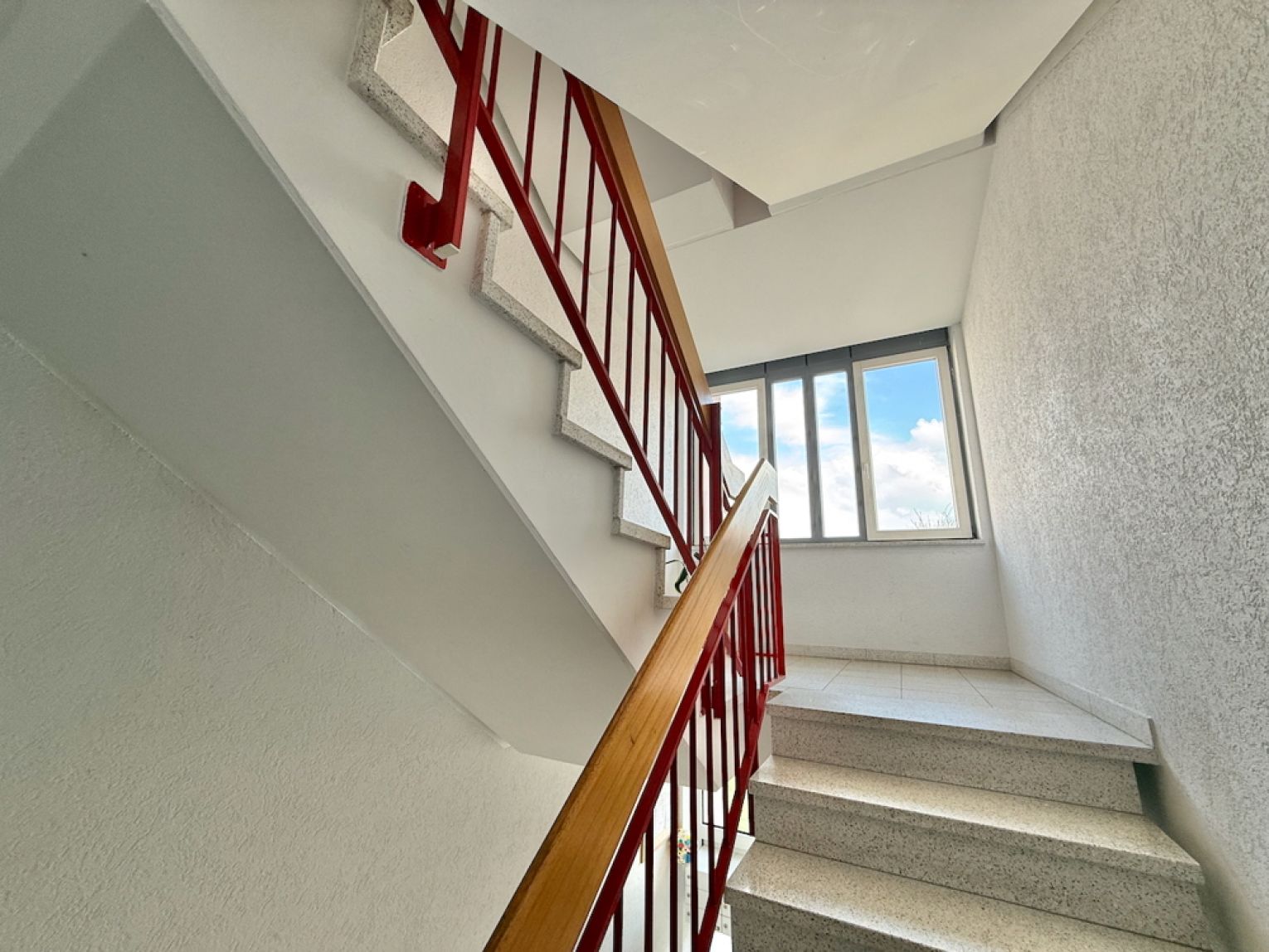 3 Zimmer • mit Balkon • Tiefgarage • zur Miete • in Chemnitz • Grüna • jetzt direkt anschauen!