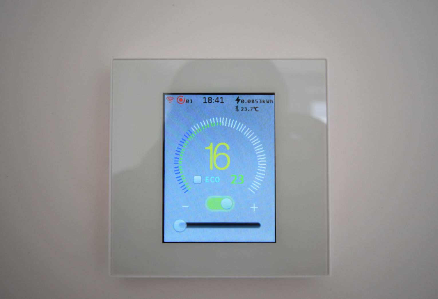 4-Zimmer • Balkon • Kaminofen • Bad mit Fenster+Dusche+Wanne • Smarthome • Fussbodenheizung • Miete!