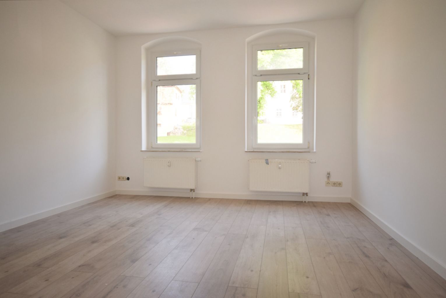 Mietwohnung • in Limbach-Oberfrohna • 3 Zimmer • großer Balkon • Stellplatz • gleich anschauen!