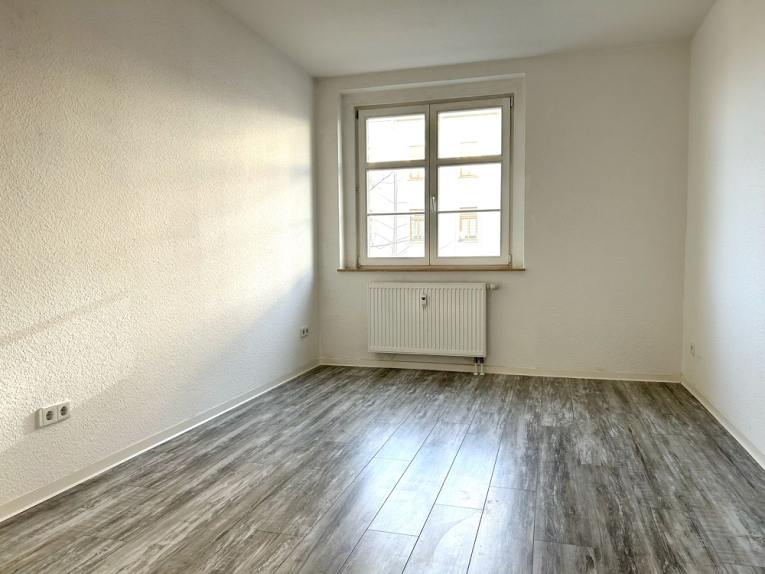 Balkon • 2-Raum Wohnung in Chemnitz • schicke Einbauküche • Hilbersdorf • jetzt anrufen!