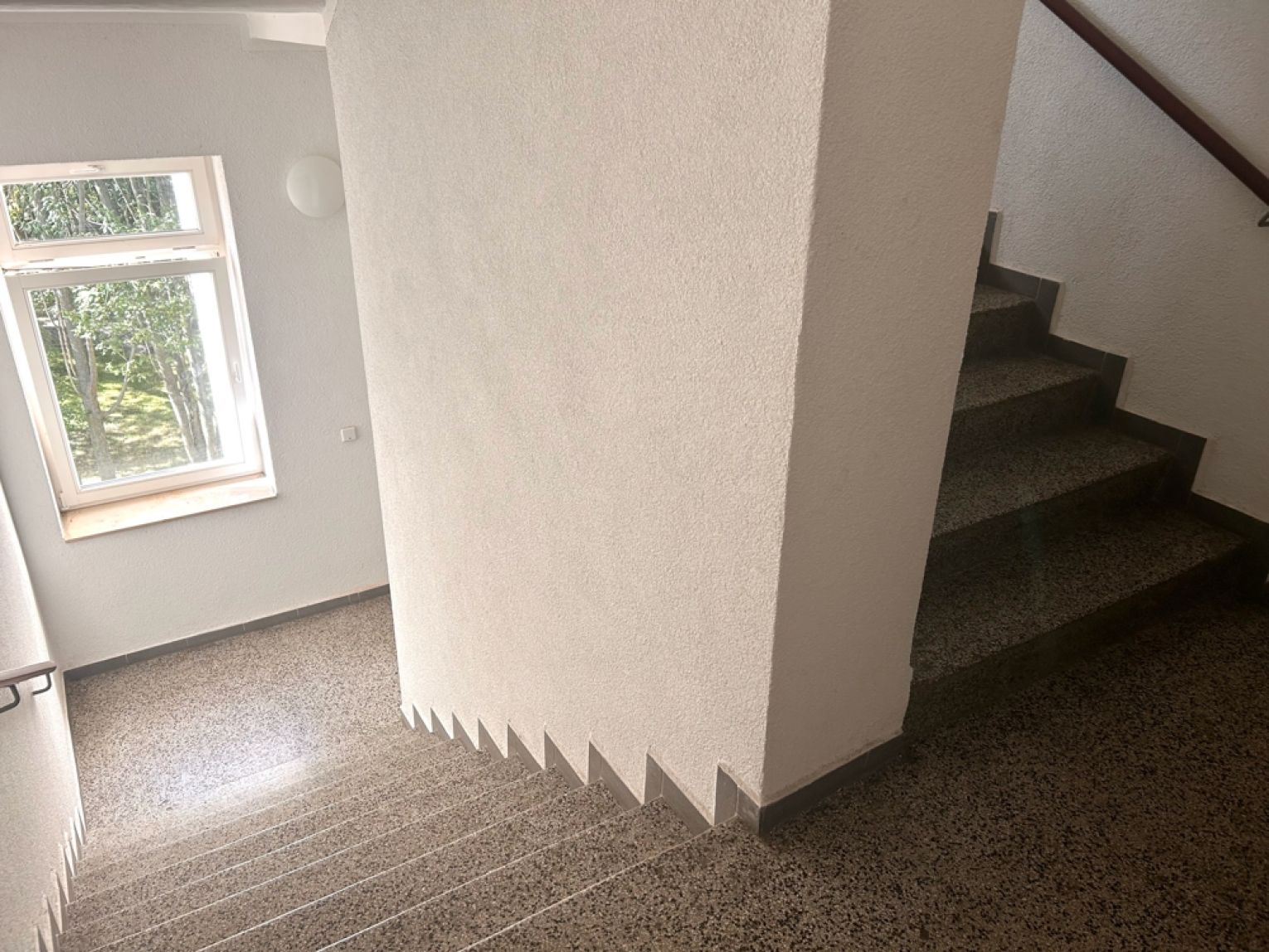 2 Zimmer • Schloßchemnitz • zur Miete • Balkon • Aufzug • jetzt anschauen und mieten
